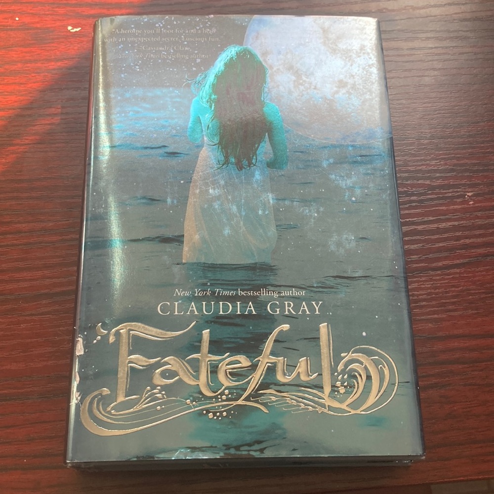 Fateful by Claudia Gray description in 2&3 picture!